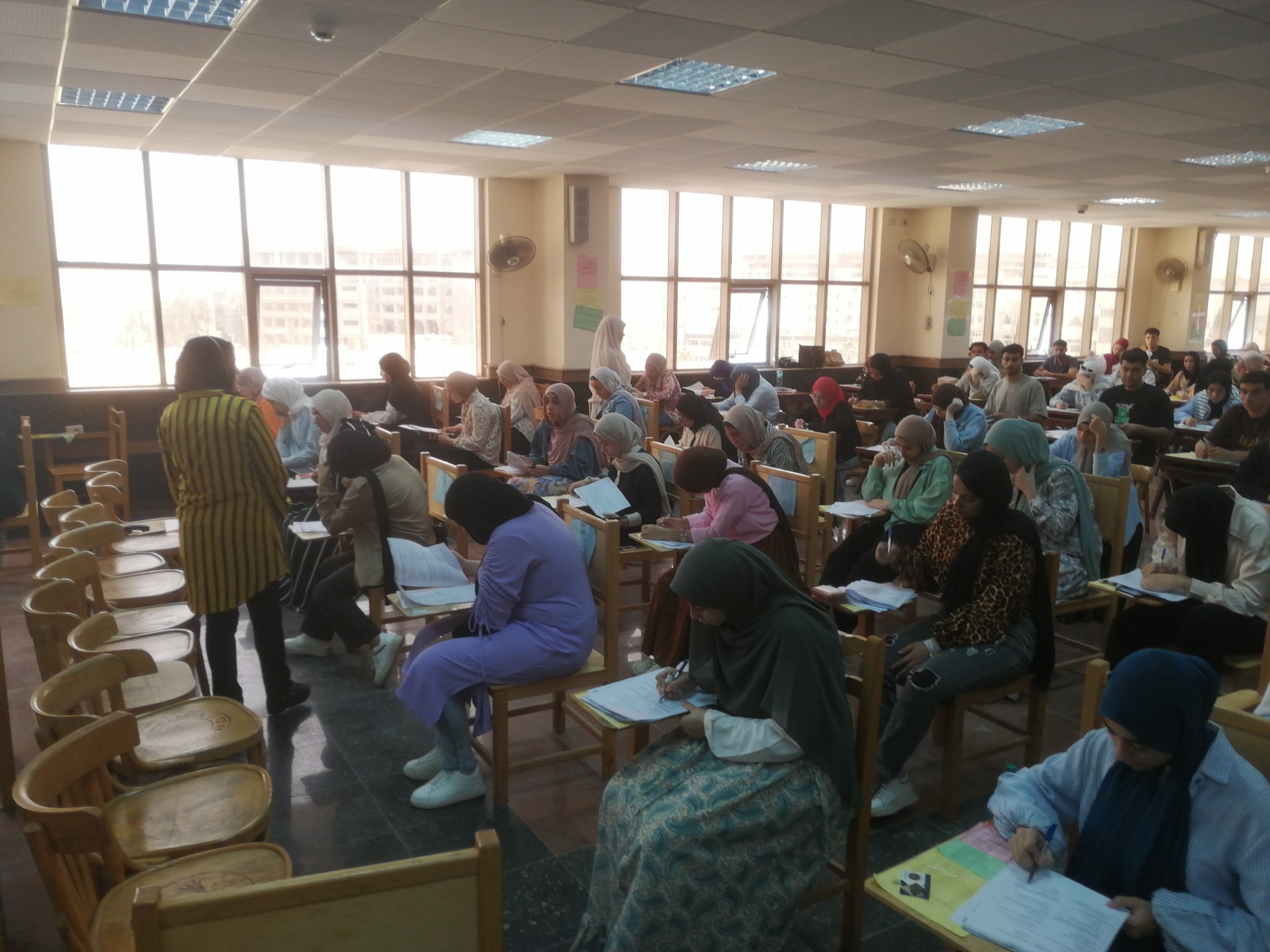   الاختبارات النظريه النهائيه بقسم التمريض الباطنى والجراحى للعام الجامعى 2024 - 2025