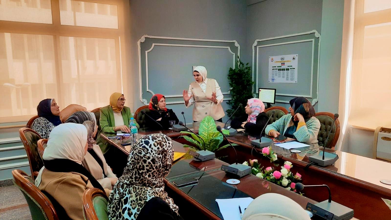 Meeting of Dean of the Faculty of Nursing at Mansoura University  with academic leaders in preparation for renewing accreditation from the National Authority for Quality and Accreditation.