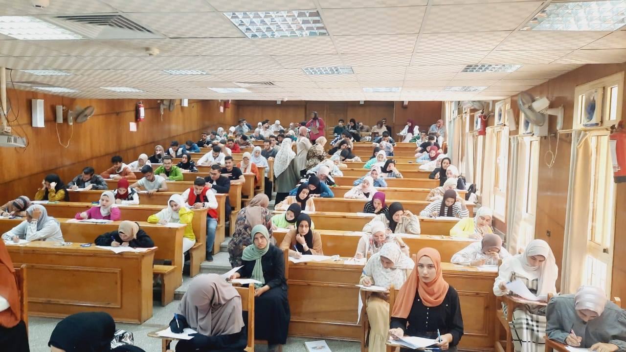 بداية الإختبارات النصف فصلية  لكلية التمريض جامعة المنصورة لبرنامج علوم التمريض للفصل الدراسي الاول 2024/2025