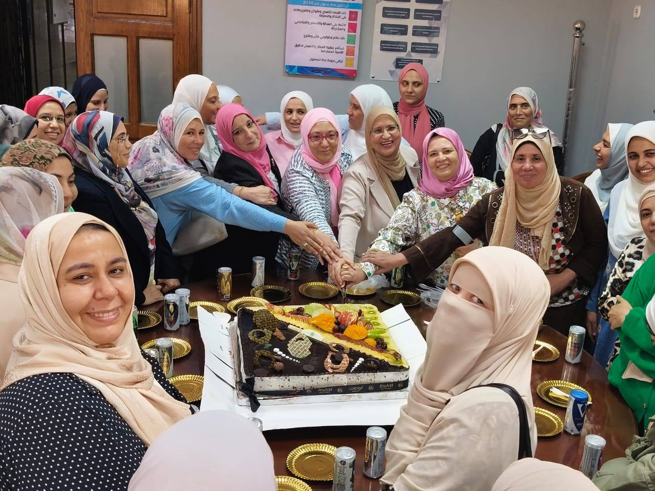 احتفال قسم تمريض صحة المرأة والتوليد كلية التمريض جامعة المنصورة بتجديد رئاسة القسم للأستاذ الدكتور/حنان السيد محمد 