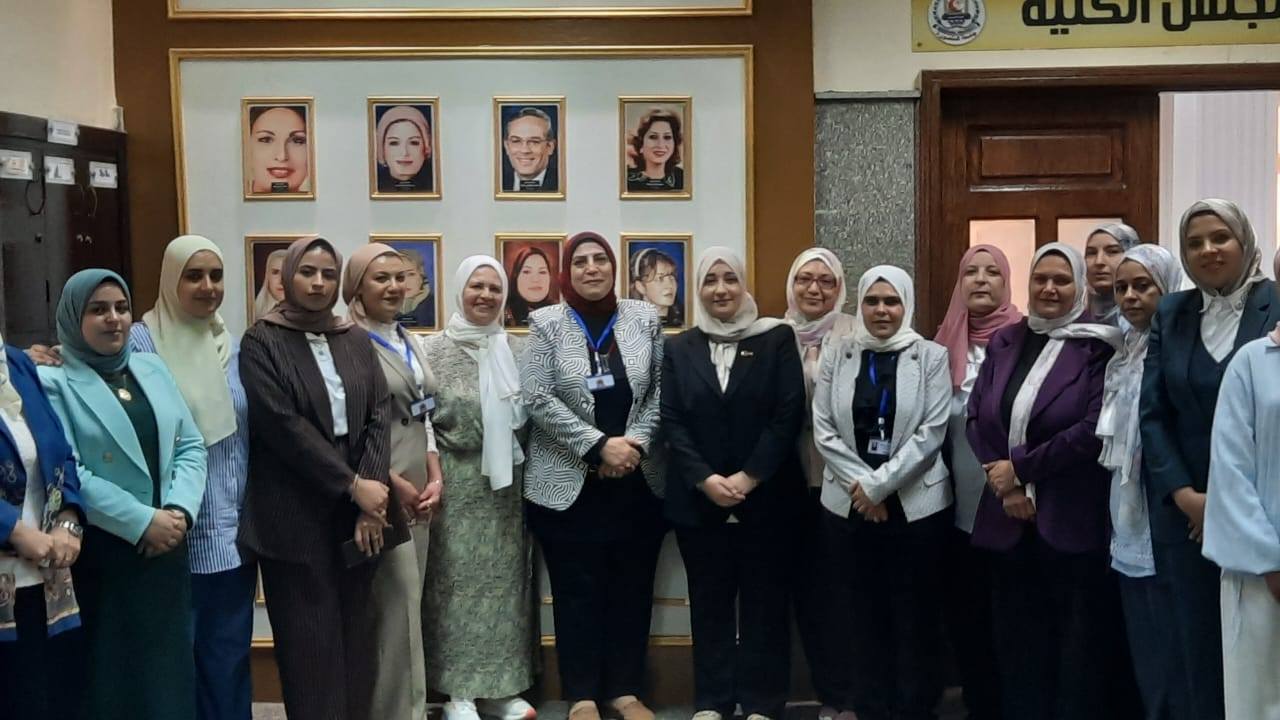 كلية التمريض بجامعة المنصورة تستقبل زيارة الدعم الفني من فريق مقيمي التميز بمركز التميز واستشراف المستقبل 